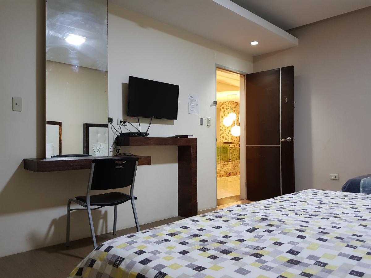 Hotel Giorgio General Santos City Kültér fotó